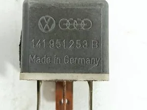 Реле вентилятора 141951253B Volkswagen Sharan