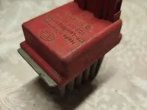 Резистор пічки 357907521 Volkswagen Passat B5