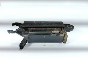 Ручка дверей передня ліва 4A0837205 Audi A6 C4