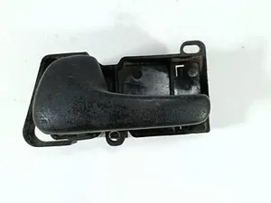 Ручка дверей внутрішня ліва 3A0837235 Volkswagen Passat B4