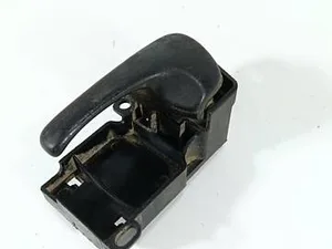 Ручка дверей внутрішня ліва 3A0837235 Volkswagen Passat B4