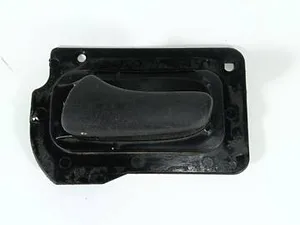 Ручка дверей внутрішня передня ліва 90506459 Opel Vectra B