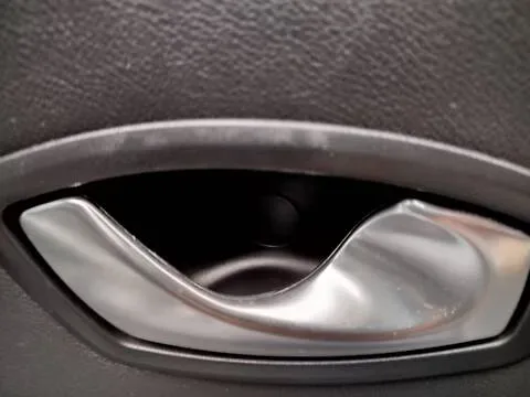 Ручка дверей внутрішня передня права Renault Megane III