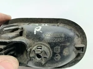 Ручка дверей внутрішня права 8200028486 Renault Megane II