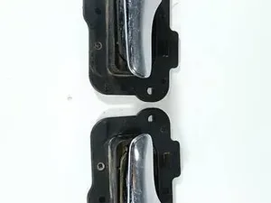 Ручка дверей внутрішня задня 09134969, 09134970 Opel Vectra B