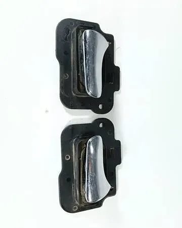 Ручка дверей внутрішня задня 09134969, 09134970 Opel Vectra B