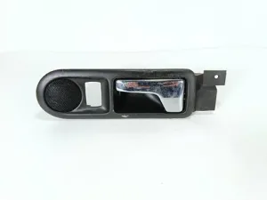 Ручка дверей внутрішня задня ліва 3B0839113H Volkswagen Passat B5