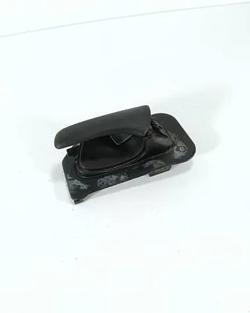 Ручка дверей внутрішня задня ліва 90381741 Opel Astra F