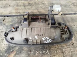 Ручка дверей задня права Kia Sephia II