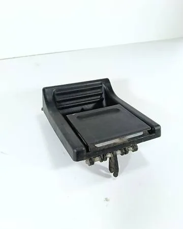 Ручка зсувних дверей 9017601361 Mercedes Sprinter 901-904