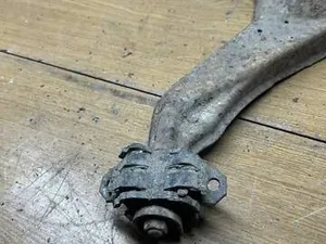 Ричаг підвіски Suzuki Swift задній лівий