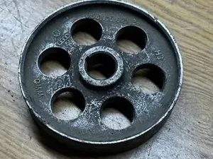 Шків масляного насоса 068115021B Audi Volkswagen