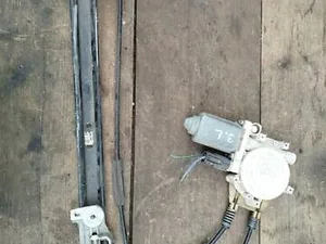 Склопідйомник Лівий Задній 67628360512 BMW E39 525