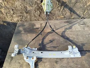 Склопідйомник Лівий Задній 827210003R Renault Megane III