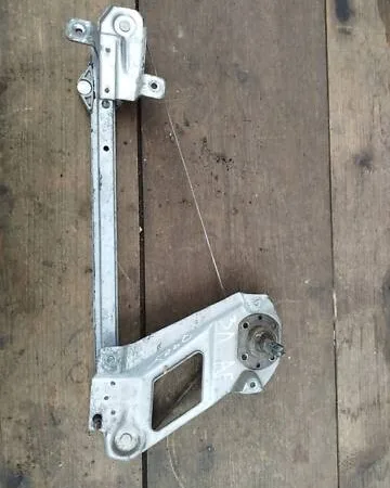 Склопідйомник Лівий Задній 90360537 Opel Astra F