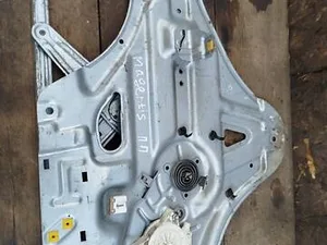 Склопідйомник Правий Передній 824802G260 Kia Magentis