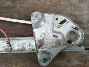 Склопідйомник Правий Передній Mazda 626