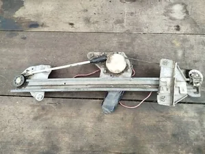 Склопідйомник Правий Передній Mazda 626