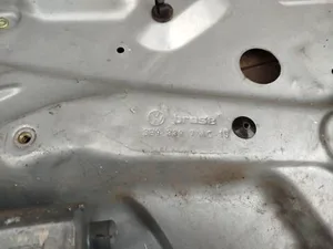 Склопідйомник Правий Задній 3B9839756C Volkswagen Passat B5