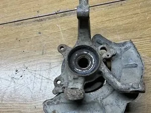 Ступиця передня Volkswagen Vento