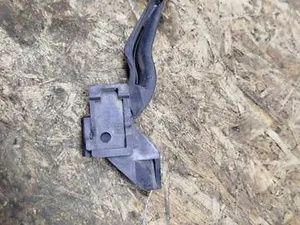 Трос капота 7002346 Opel Vectra B