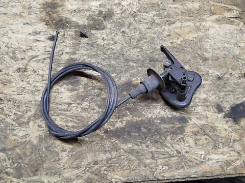 Трос капота 9635752380 Peugeot 206