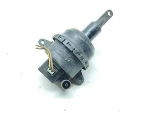 Вакуумний клапан пічки 90586302 Opel Vectra B