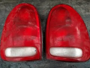 Задні ліхтарі Dodge Caravan