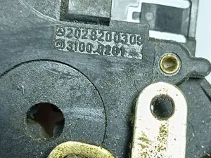 Замок дверей Лівий Передній 2028200309 Mercedes W202, W210