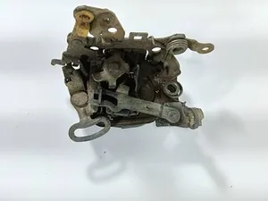 Замок дверей Лівий Передній 90275103 Opel Omega A