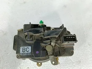Замок дверей Лівий Передній 90585021 Opel Vectra B 1995-1999