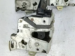 Замок дверей Лівий Передній BMW E39