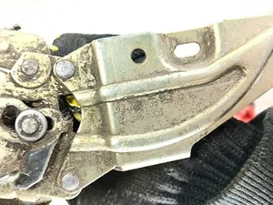 Замок дверей Лівий Задній 90306833 Opel Vectra A