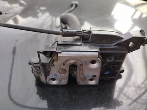 Замок дверей Правий Передній 805020001R Renault Megane III