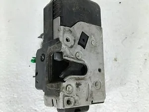 Замок дверей Правий Передній 24414113 Opel Vectra B 1999-2002