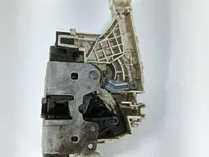 Замок дверей Правий Передній 45121168 Mercedes Sprinter W906