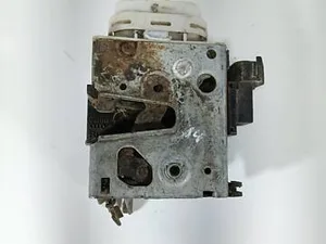 Замок дверей Правий Передній 8D1837016A Audi A4 B5