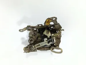 Замок дверей Правий Передній 90275106 Opel Omega A
