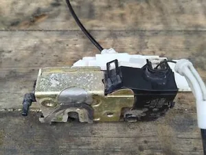 Замок дверей Правий Передній 9659853780 Peugeot 407 2004-2010
