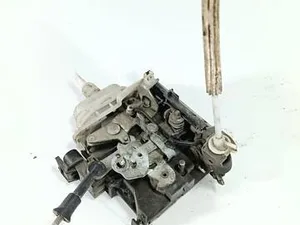 Замок дверей Правий Передній AUDI 8D1837016F