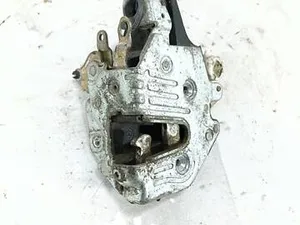 Замок дверей Правий Передній Mercedes W124