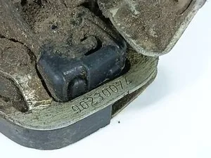 Замок дверей Правий Задній 90230074 Opel Omega A