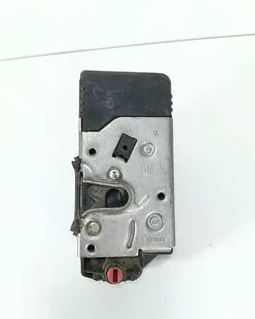 Замок дверей задній правий  24414131 Opel Vectra B