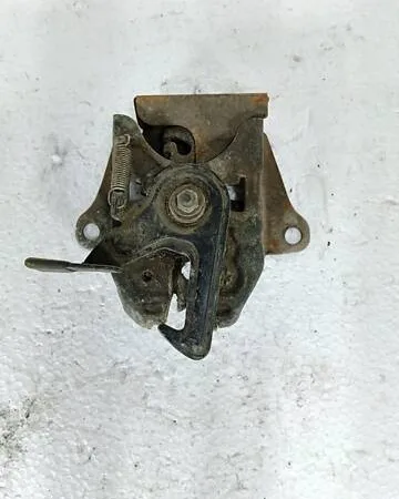 Замок капота Mazda 626 GF 1997-2002
