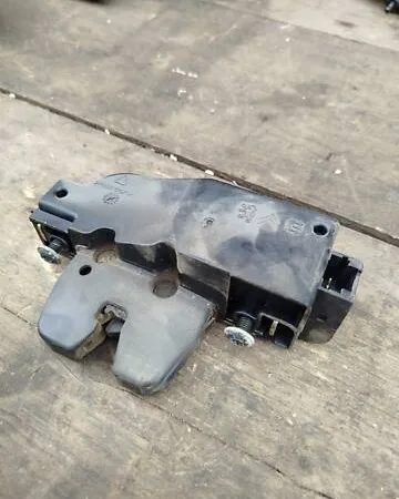 Замок кришки багажника 9627816980 Peugeot 607