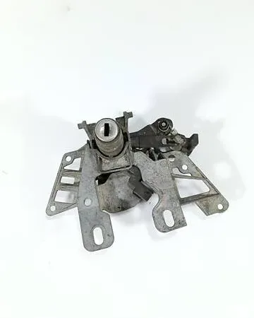 Замок кришки багажника 3B0827297 Volkswagen Passat B5
